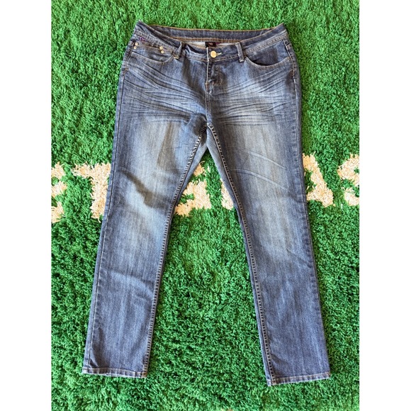 Luxirie by LNG Jeans Women's 16W Embellished Heart Pockets Medium Wash - Picture 1 of 11